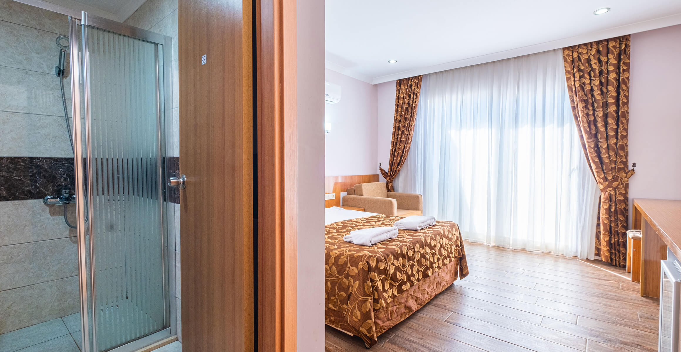 Standart Odalar || Tuğra Suit Otel Alanya